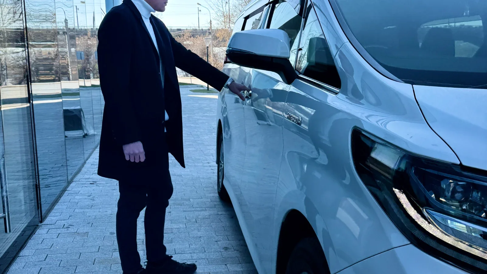 Toyota ALPHARD с Водителем. 2026 — фото 5