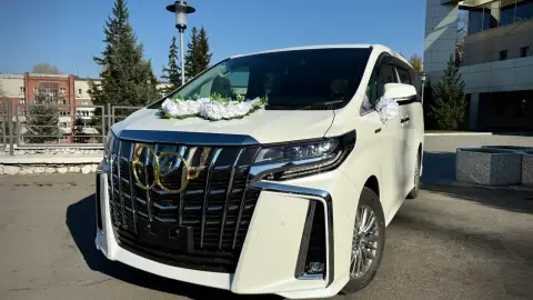 Toyota ALPHARD с Водителем. 2026